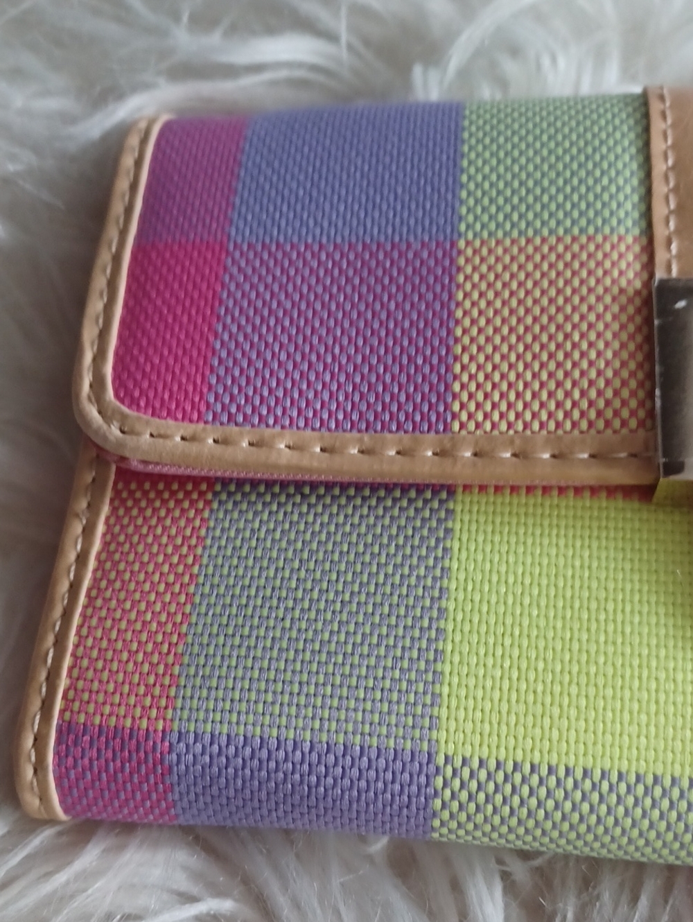 Liz Claiborne Colorful Wallet - Picture 3 of 16